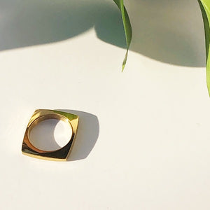 minimalist ring 